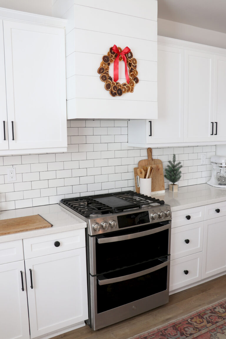 DIY Dried Orange Holiday Wreath