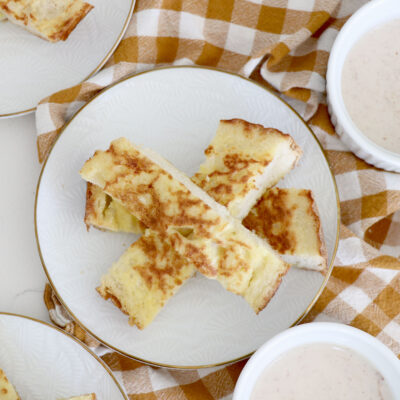 French toast stick with yogurt dipping sauce