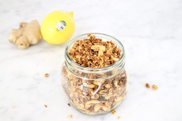 CASHEW LEMON GINGER GRANOLA