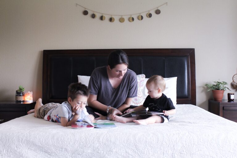 Episode 12: Great Job Mama Podcast | Postpartum Anxiety, PPD, Birth Trauma & Breastfeeding with Carley Hall