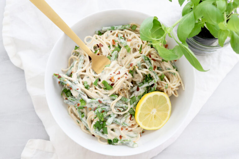 Lemon Cashew Creamy Pasta