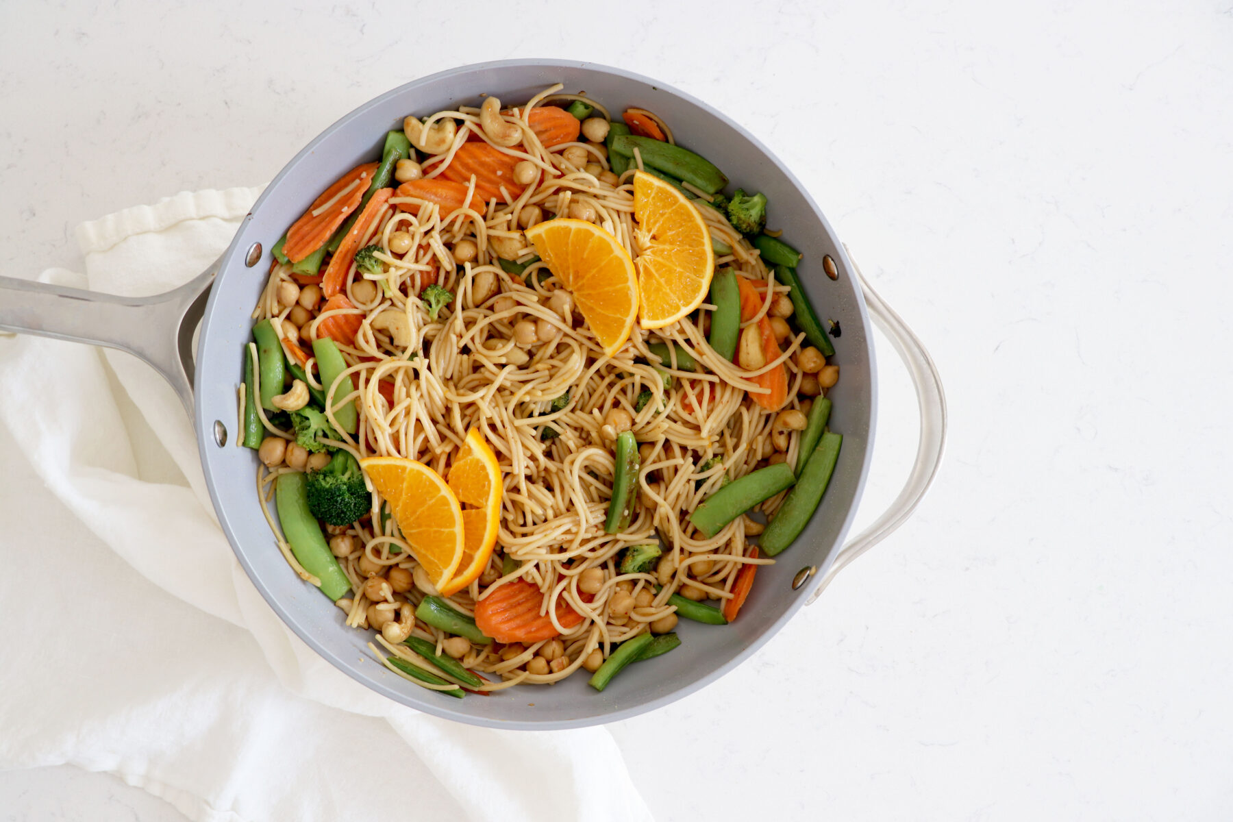 Saucepan with chickpea chow mein.