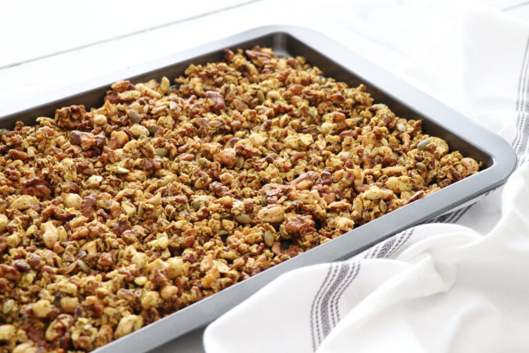 EASY, HEALTHY, PALEO GRANOLA