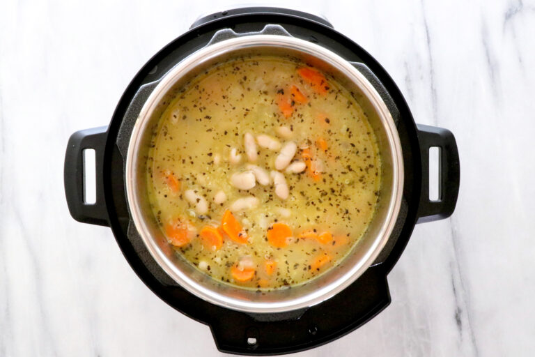Quinoa Carrot Ginger Bean Soup