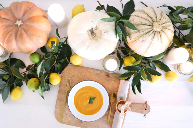 NOVEMBER SOUP RECIPE + DIY THANKSGIVING TABLE SETTING
